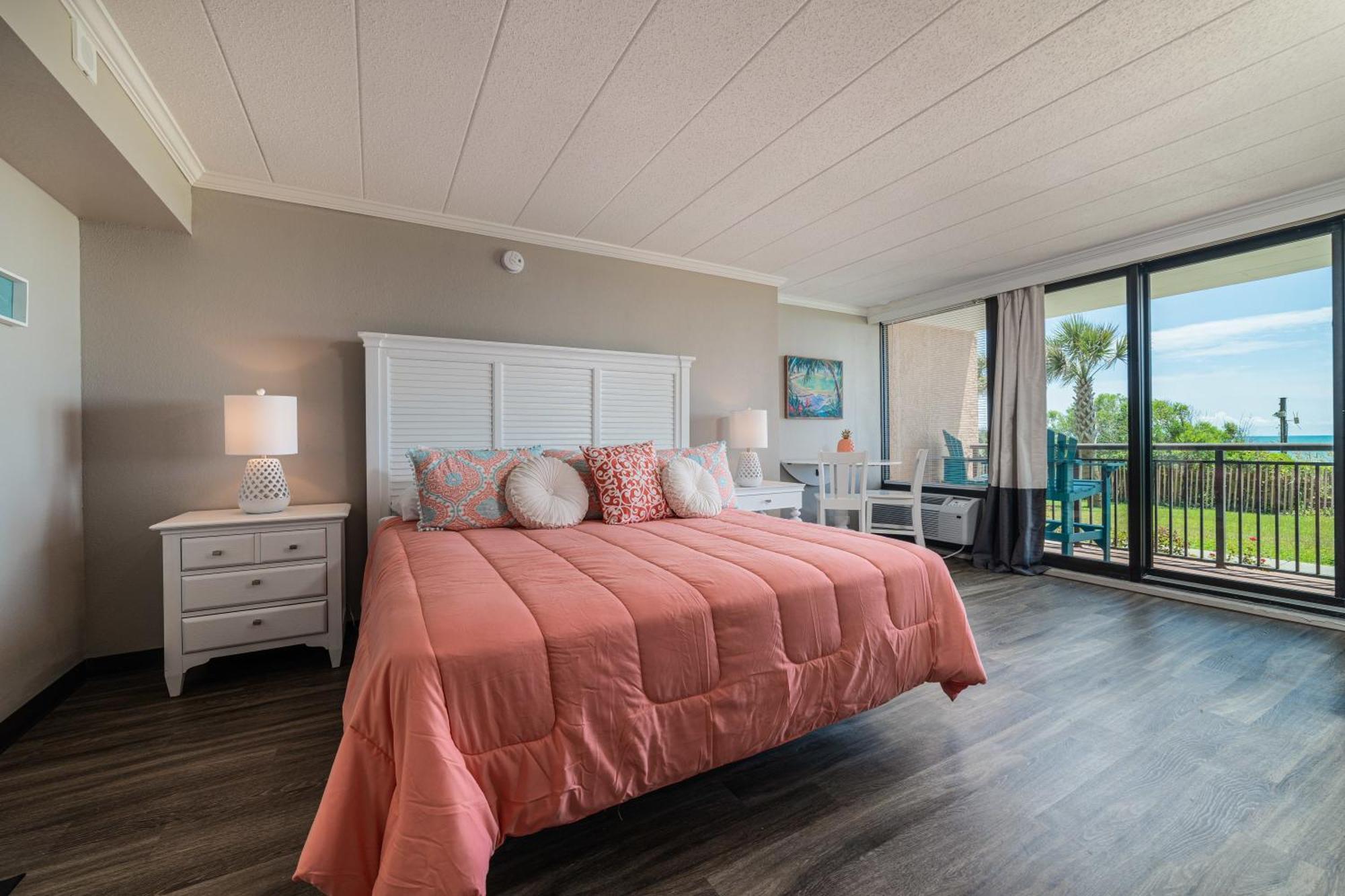 Ground Floor Ocean Front Studio - Caravelle Resort 124 Myrtle Beach Eksteriør bilde