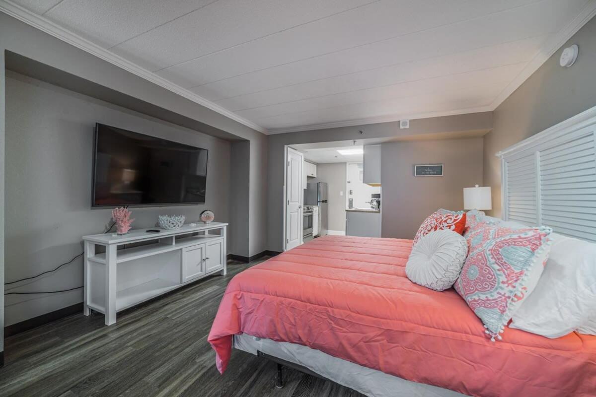 Ground Floor Ocean Front Studio - Caravelle Resort 124 Myrtle Beach Eksteriør bilde