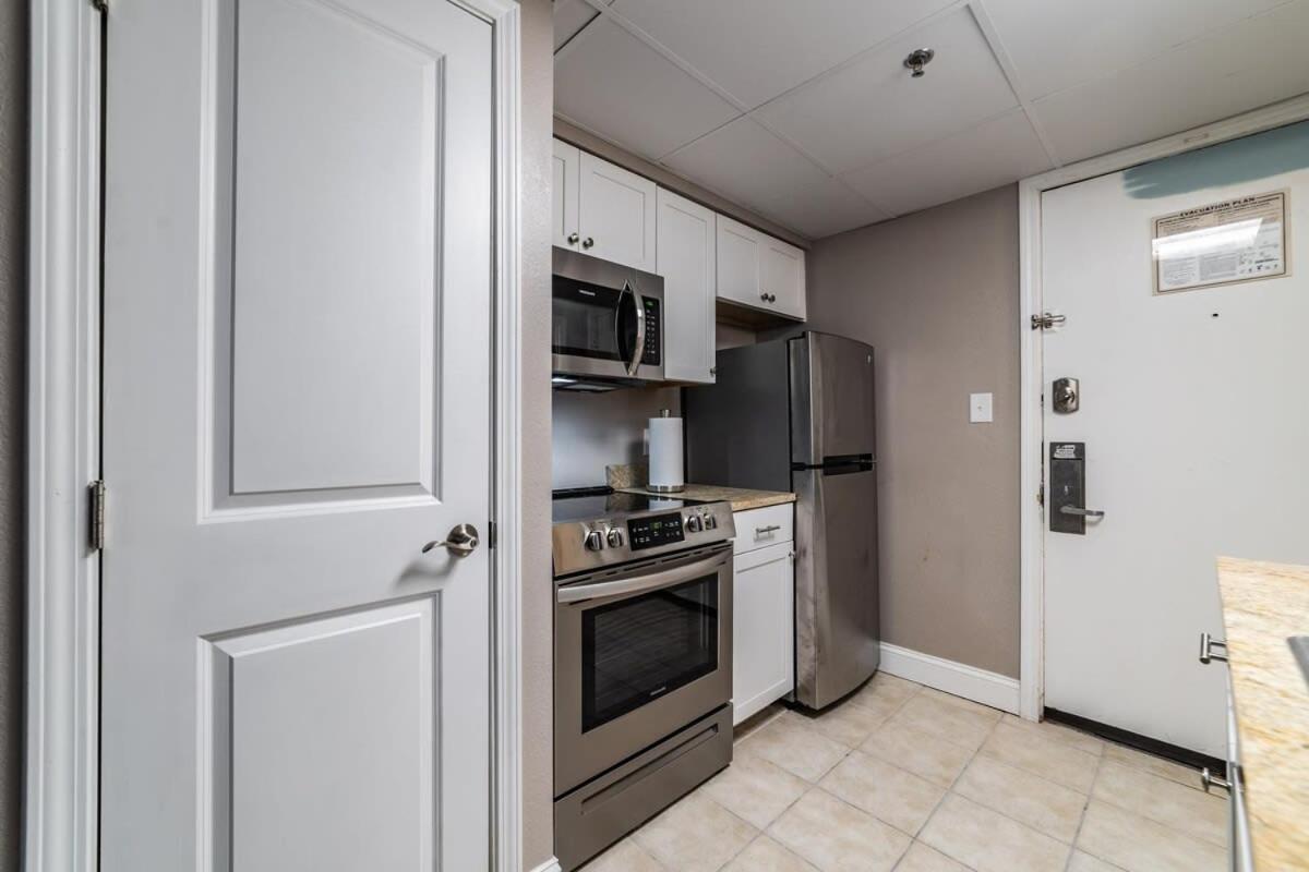 Ground Floor Ocean Front Studio - Caravelle Resort 124 Myrtle Beach Eksteriør bilde