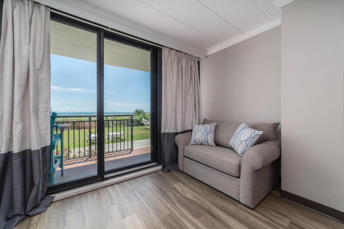 Ground Floor Ocean Front Studio - Caravelle Resort 124 Myrtle Beach Eksteriør bilde