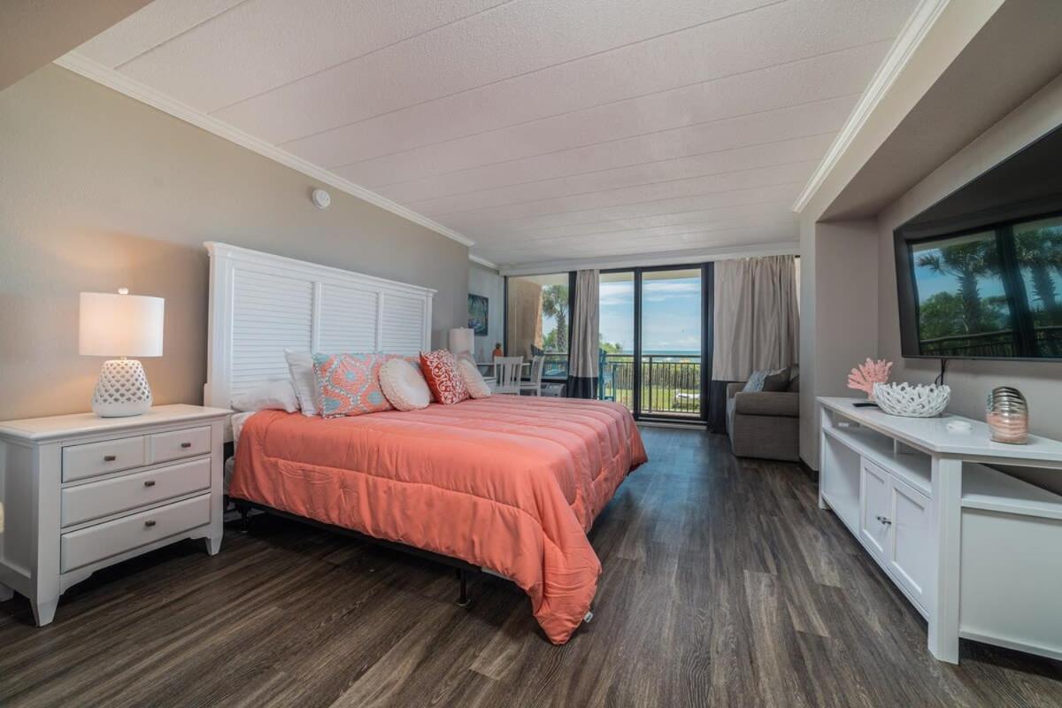Ground Floor Ocean Front Studio - Caravelle Resort 124 Myrtle Beach Eksteriør bilde